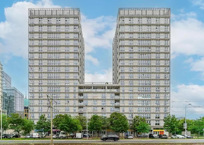 Central Warsaw Apartment - Great Location - City View- Slominskiego