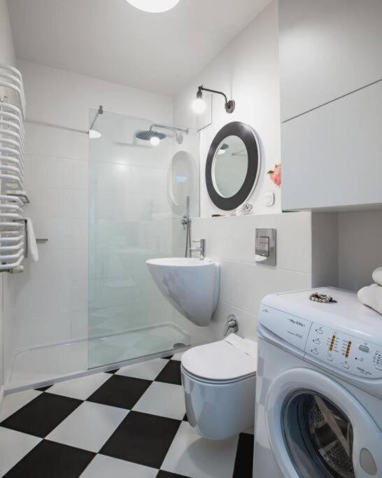 Apartament - Great Location - View- Slominskiego