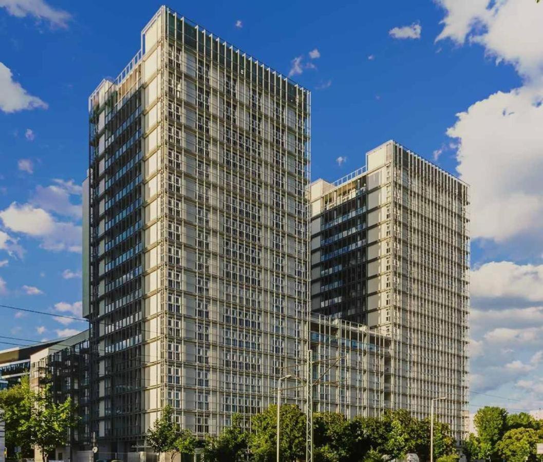 Apartament - Great Location - View- Slominskiego